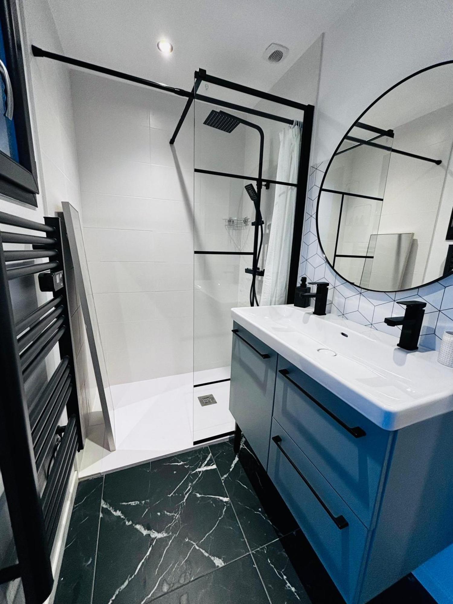 Logement Du Sud Avec Jacuzzi Sommieres Ngoại thất bức ảnh